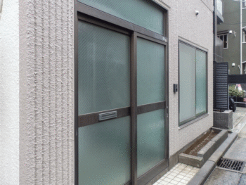 横浜市神奈川区 Y様邸 玄関引戸リフォームと面格子工事