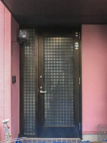 玄関ドアリフォーム 施工前