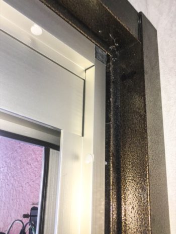 ドアリモ取付中 内観右