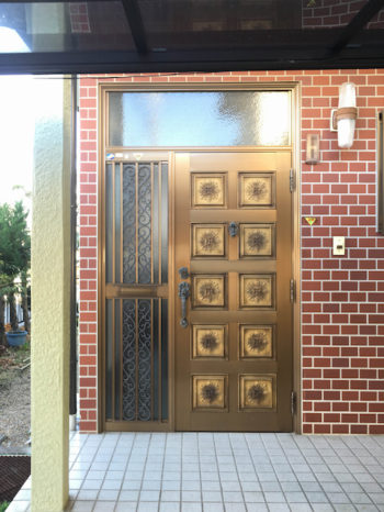 ドアリモ施工前