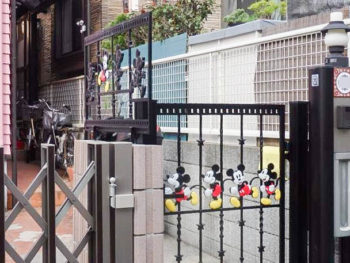 藤沢市 I様邸ミッキーマウスの門扉とフェンス施工事例